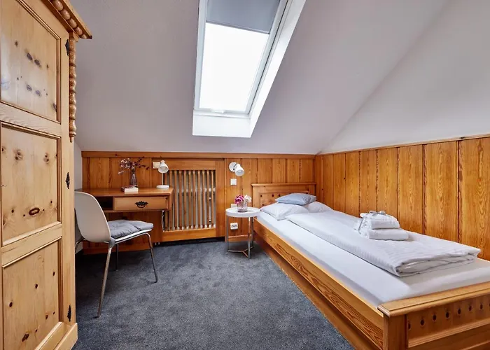 Alter Wirth ホテル