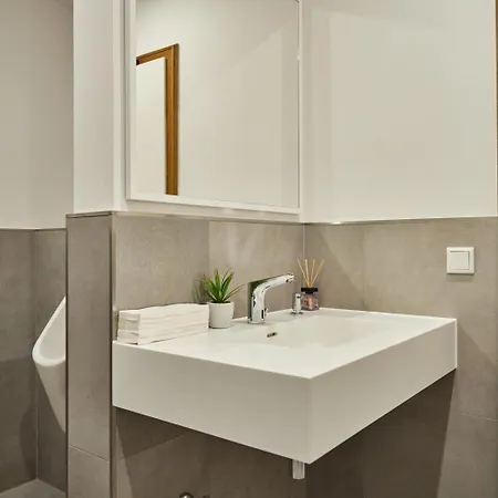 Отель Alter Wirth 3*