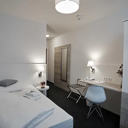 Alter Wirth Hotel 3*